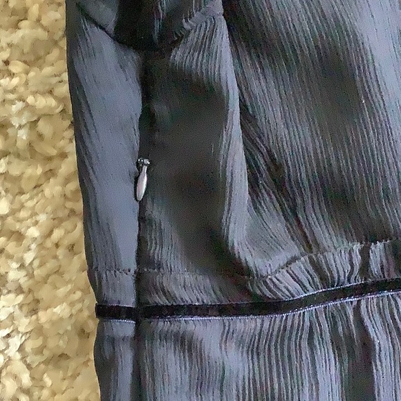 Rare J.Crew navy 100% silk blouse - Picture 8 of 8